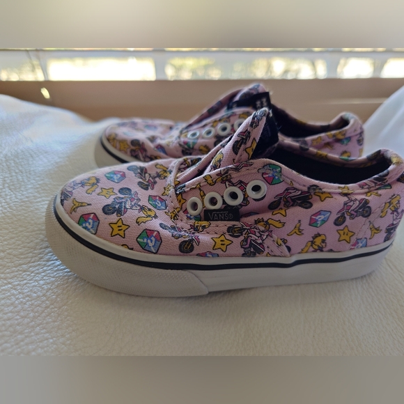Vans x Mario Princess Peach Game Over - Picture 2 of 4